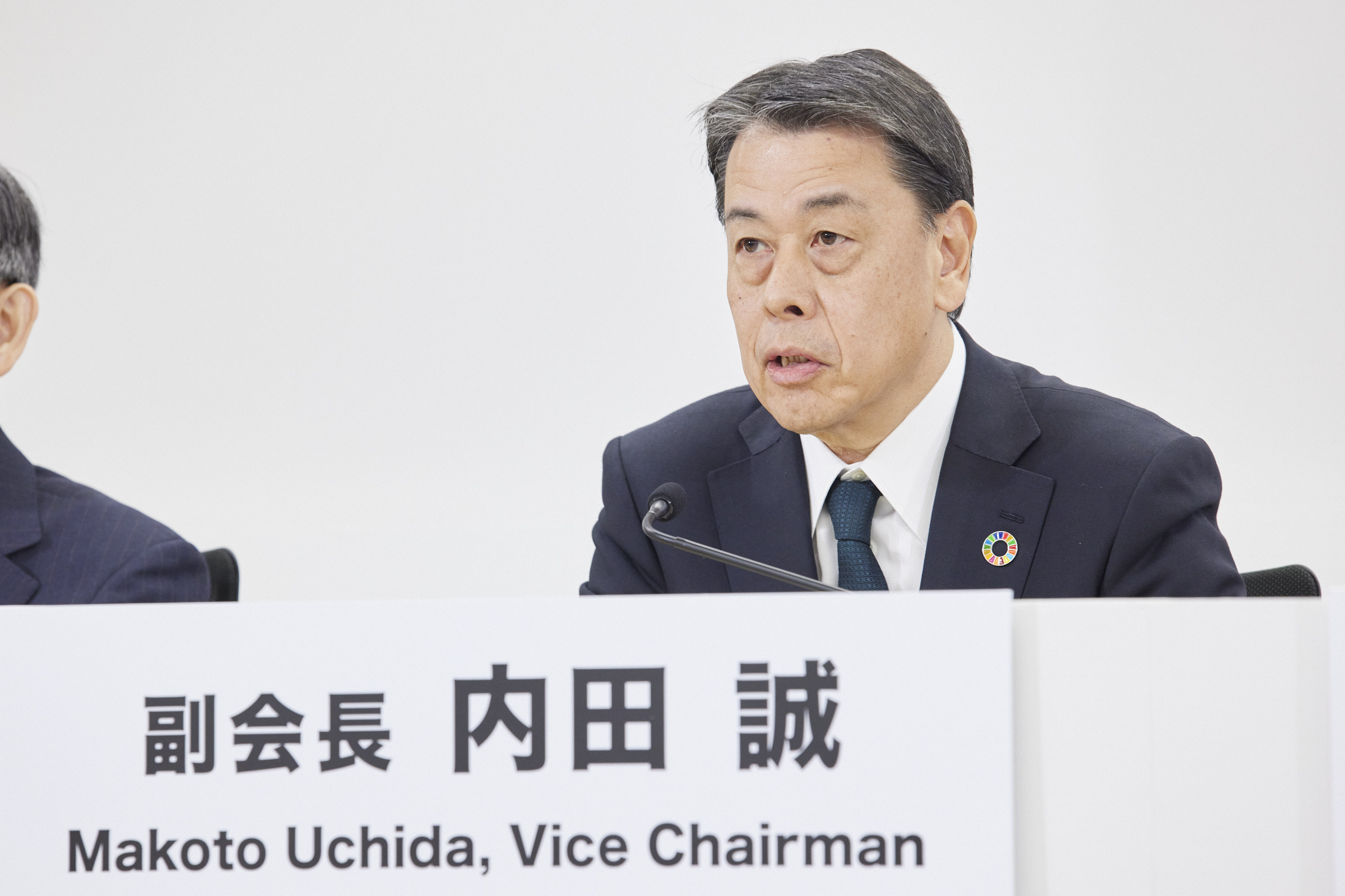UCHIDA Makoto, Vice Chairman (President and CEO, Nissan Motor Co., Ltd.) 